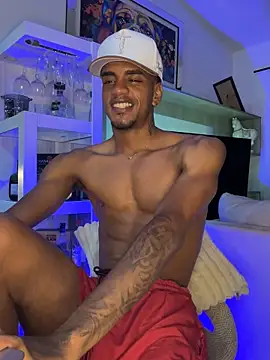 AaronCruz  online show from October 5, 2025, 5:28 am