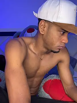 AaronCruz  online show from October 15, 2025, 4:34 am