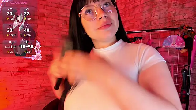 Snapshot of Cherry_xoxx chatting on October 4, 2025, 11:19 am Cherry xoxx online show from October 4, 2025, 11:19 am