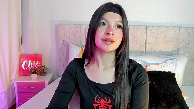 LucyEvans  online show from September 10, 2025, 3:17 am