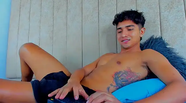 Muichiro tokito1 online show from March 10, 2025, 7:53 am