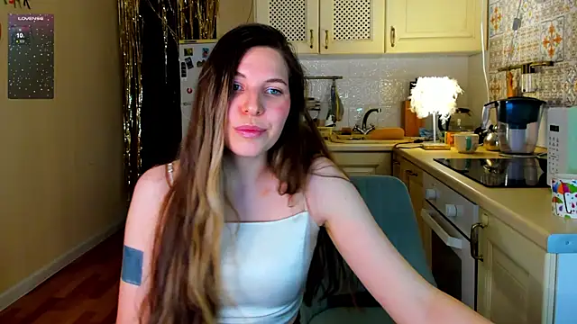 Snapshot of Annie_aww chatting on December 22, 2024, 11:41 pm Annie aww online show from December 22, 2024, 11:41 pm