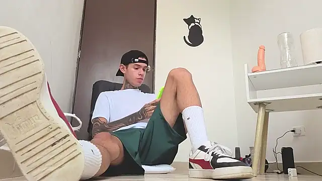 Saturno v online show from November 6, 2025, 11:11 am