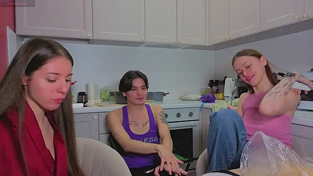 fcjuicy pussy online show from November 28, 2025, 8:50 am