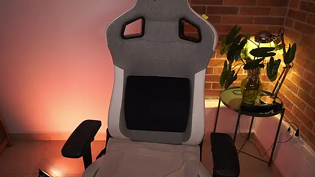 Snapshot of anyacutex chatting on January 6, 2025, 10:58 pm anyacutex online show from January 6, 2025, 10:58 pm