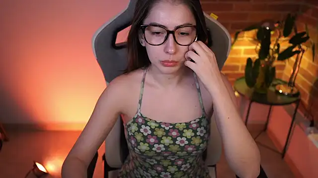 Snapshot of anyacutex chatting on January 19, 2025, 10:39 pm anyacutex online show from January 19, 2025, 10:39 pm