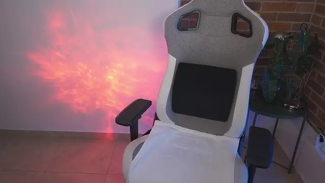 Snapshot of anyacutex chatting on February 16, 2025, 6:10 pm anyacutex online show from February 16, 2025, 6:10 pm