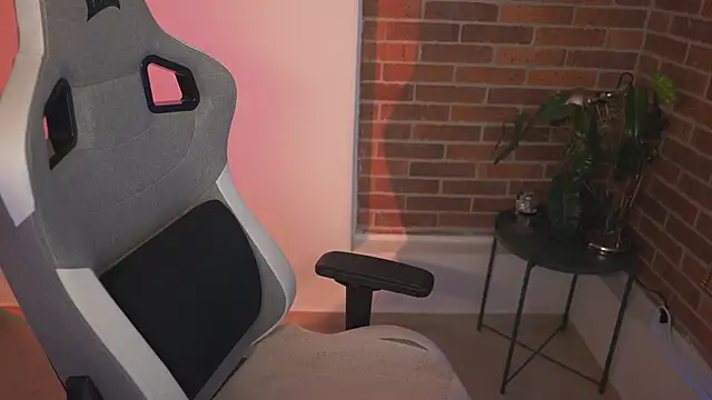 Snapshot of anyacutex chatting on March 1, 2025, 10:21 pm anyacutex online show from March 1, 2025, 10:21 pm