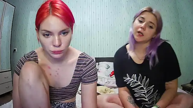 Snapshot of ChrisGirls chatting on December 6, 2024, 7:23 pm ChrisGirls online show from December 6, 2024, 7:23 pm