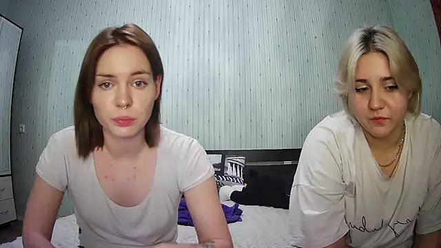 Snapshot of ChrisGirls chatting on January 28, 2025, 4:08 pm ChrisGirls online show from January 28, 2025, 4:08 pm