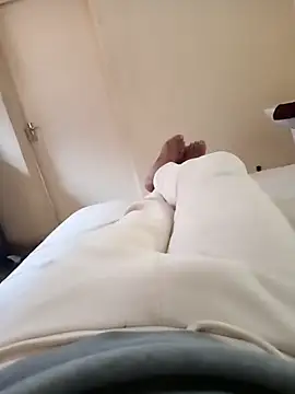 Snapshot of izinjamfee2 chatting on September 19, 2025, 12:39 pm izinjamfee2 online show from September 19, 2025, 12:39 pm