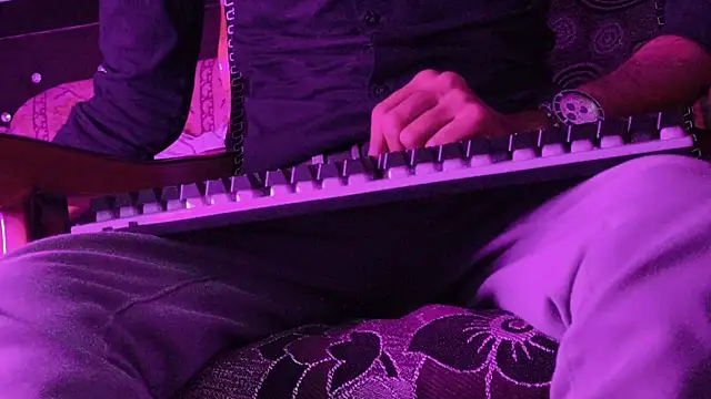 Habibi big b online show from November 4, 2025, 2:38 pm