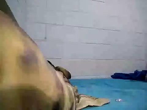 Snapshot of Gaby503 chatting on December 4, 2024, 6:22 am Gaby503 online show from December 4, 2024, 6:22 am