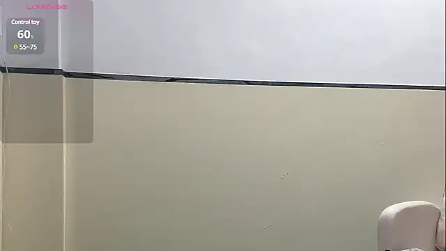 Snapshot of Honey-cici chatting on March 18, 2025, 6:25 am Honey-cici online show from March 18, 2025, 6:25 am