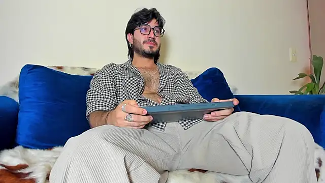 Snapshot of Ackerman_Eren_ chatting on January 30, 2025, 6:54 pm Ackerman Eren  online show from January 30, 2025, 6:54 pm