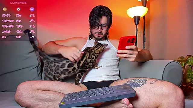 Snapshot of Ackerman_Eren_ chatting on October 9, 2025, 10:35 am Ackerman Eren  online show from October 9, 2025, 10:35 am