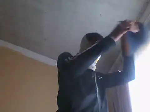 Snapshot of Kem_Secrets chatting on November 17, 2025, 10:54 am Kem Secrets online show from November 17, 2025, 10:54 am