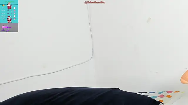 Snapshot of Antonellasmith00 chatting on January 10, 2025, 12:58 pm Antonellasmith00 online show from January 10, 2025, 12:58 pm