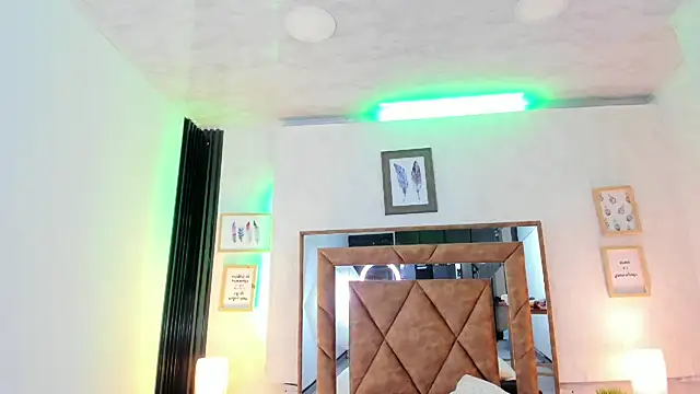 Princess Violett online show from January 31, 2025, 2:39 pm