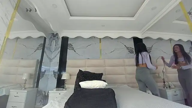 Princess Violett online show from September 8, 2025, 2:27 pm