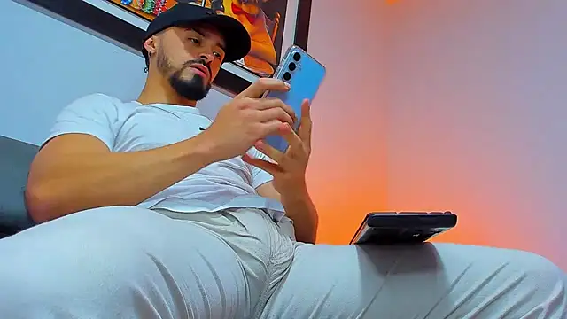 MAXIMUS MASTE3 online show from November 1, 2025, 8:44 pm