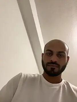 Snapshot of islandvybee55 chatting on December 14, 2024, 10:39 pm islandvybee55 online show from December 14, 2024, 10:39 pm