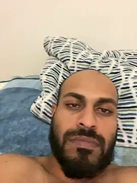 Snapshot of islandvybee55 chatting on January 31, 2025, 12:28 am islandvybee55 online show from January 31, 2025, 12:28 am