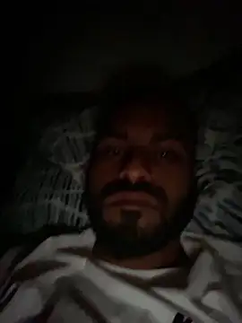 Snapshot of islandvybee55 chatting on February 28, 2025, 7:37 am islandvybee55 online show from February 28, 2025, 7:37 am