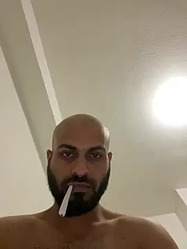 Snapshot of islandvybee55 chatting on March 1, 2025, 2:59 am islandvybee55 online show from March 1, 2025, 2:59 am