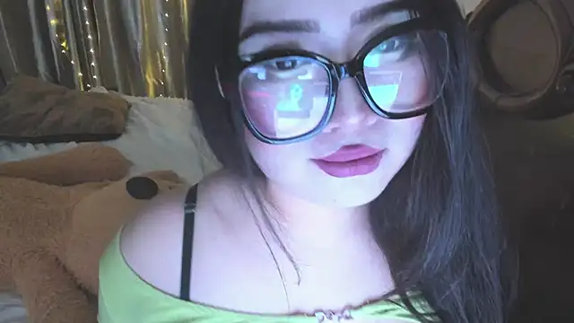 cutie sakura online show from December 23, 2024, 2:17 pm