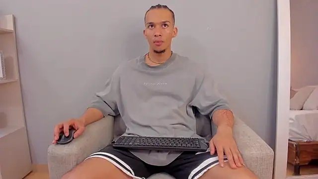 Snapshot of Dominick_star chatting on November 8, 2025, 3:50 am Dominick star online show from November 8, 2025, 3:50 am