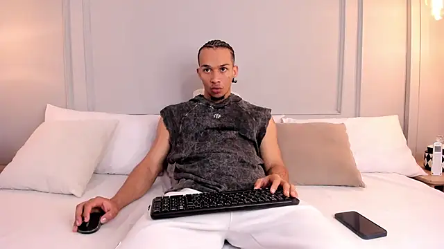 Snapshot of Dominick_star chatting on November 12, 2025, 4:35 am Dominick star online show from November 12, 2025, 4:35 am