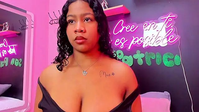 Snapshot of Sofi_Fox_ chatting on March 18, 2025, 1:20 pm Sofi Fox online show from March 18, 2025, 1:20 pm