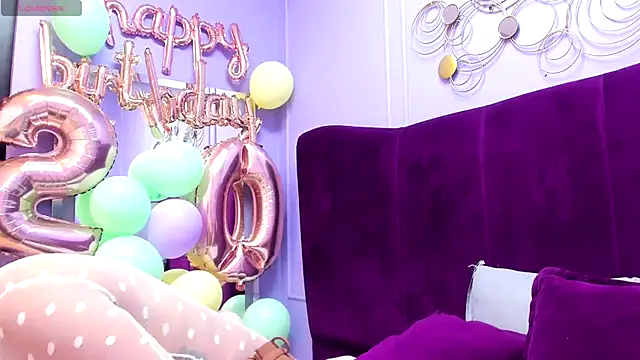 Snapshot of Sofi_Fox_ chatting on September 23, 2025, 1:25 pm Sofi Fox online show from September 23, 2025, 1:25 pm