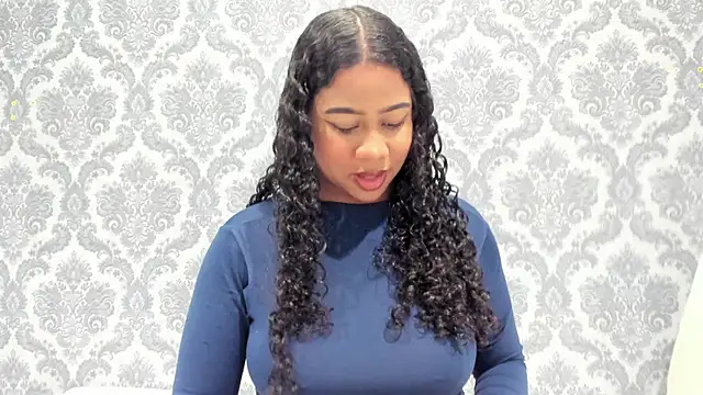 Snapshot of Sofi_Fox_ chatting on December 3, 2025, 7:45 pm Sofi Fox online show from December 3, 2025, 7:45 pm