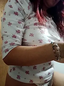 Snapshot of KITTEN-10 chatting on October 26, 2025, 3:56 am KITTEN-10 online show from October 26, 2025, 3:56 am