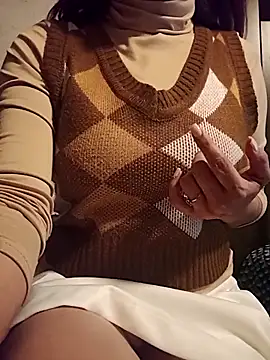 Snapshot of KITTEN-10 chatting on November 14, 2025, 3:38 am KITTEN-10 online show from November 14, 2025, 3:38 am