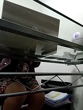 Snapshot of KITTEN-10 chatting on November 25, 2025, 1:49 am KITTEN-10 online show from November 25, 2025, 1:49 am