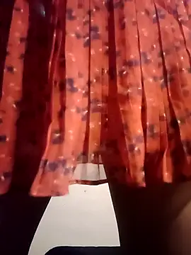 Snapshot of KITTEN-10 chatting on December 1, 2025, 1:32 am KITTEN-10 online show from December 1, 2025, 1:32 am