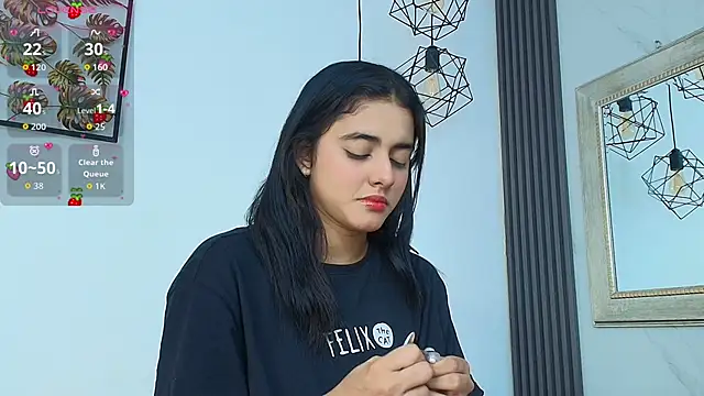 Snapshot of natalia_aguirre1 chatting on September 12, 2025, 12:27 pm natalia aguirre1 online show from September 12, 2025, 12:27 pm