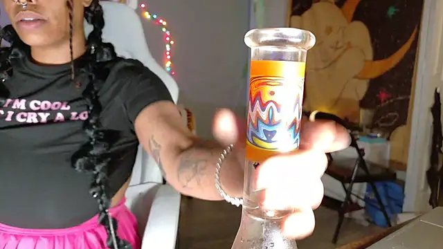 Snapshot of loveluna8 chatting on February 7, 2025, 9:58 am loveluna8 online show from February 7, 2025, 9:58 am