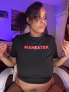 Snapshot of loveluna8 chatting on March 3, 2025, 9:48 pm loveluna8 online show from March 3, 2025, 9:48 pm