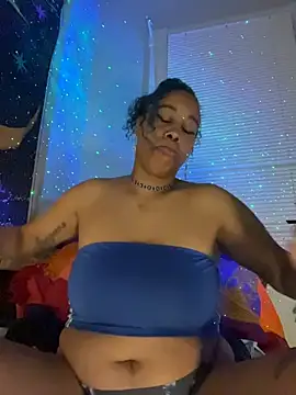 Snapshot of loveluna8 chatting on October 29, 2025, 9:11 am loveluna8 online show from October 29, 2025, 9:11 am