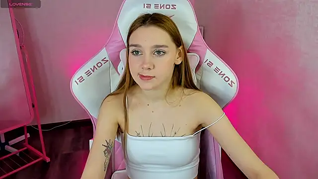 Lesi Moonie01 online show from February 7, 2025, 8:33 am