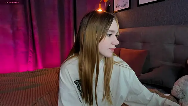 Lesi Moonie01 online show from October 29, 2025, 9:33 am