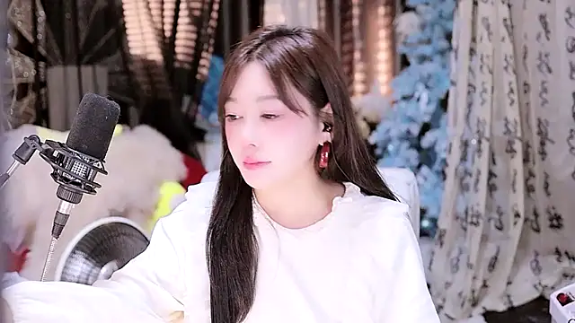 Snapshot of Missy_Nana21 chatting on March 21, 2025, 4:18 pm Missy Nana21 online show from March 21, 2025, 4:18 pm