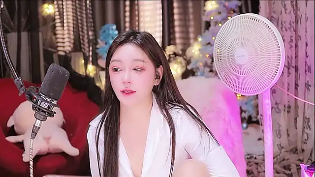 Snapshot of Missy_Nana21 chatting on September 17, 2025, 3:24 pm Missy Nana21 online show from September 17, 2025, 3:24 pm