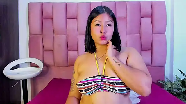 EmmaRossem online show from January 10, 2025, 10:25 pm