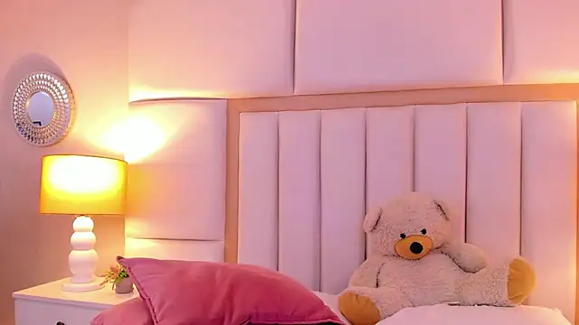 Snapshot of AmbarSantany chatting on March 15, 2025, 12:15 am AmbarSantany online show from March 15, 2025, 12:15 am