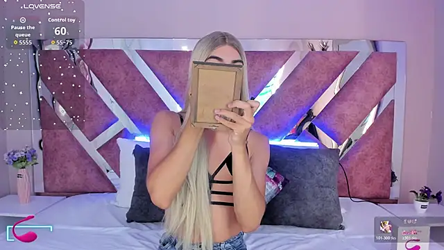 MaxiRogers online show from November 8, 2025, 11:43 am